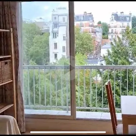 20 * Paris